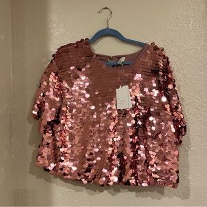 A New Day NWT Jumbo Sequin Short Sleeve Top
